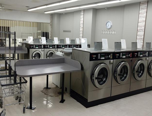 shorewood laundromat image